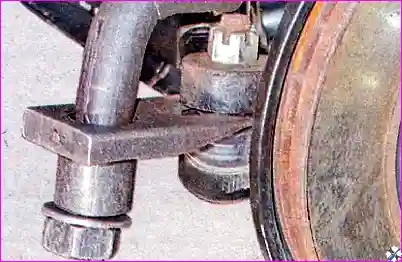 Замена деталей рулевого управления автомобиля Hover H3/H5