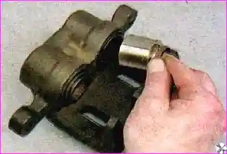 Ремонт переднего тормозного механизма автомобиля Hover-H3/H5