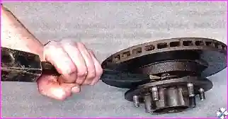 Ремонт переднего тормозного механизма автомобиля Hover-H3/H5