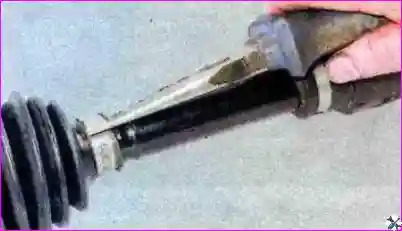 Снятие и ремонт приводов передних колес автомобиля Hover H3/H5