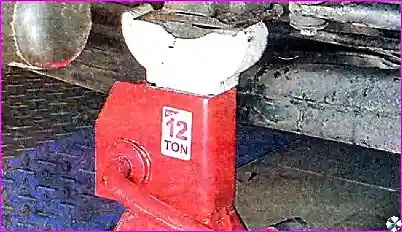 Замена деталей задней подвески автомобиля Hover Н3/Н5