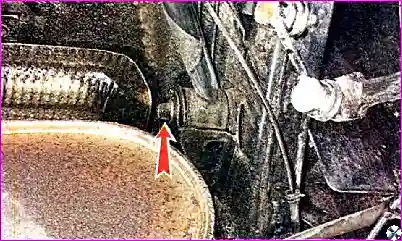 Замена деталей задней подвески автомобиля Hover Н3/Н5