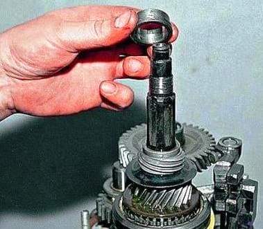 Repair of five-speed gearbox VAZ-2107