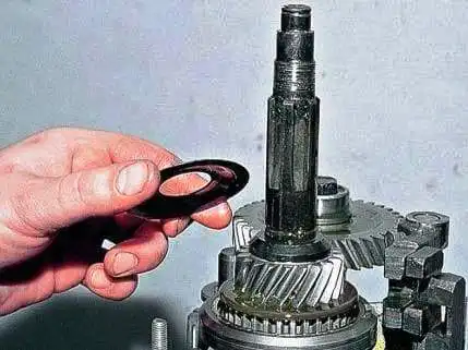 Reparatur eines Fünfganggetriebes