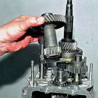Reparatur eines Fünfganggetriebes