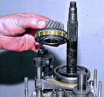 Reparatur eines Fünfganggetriebes