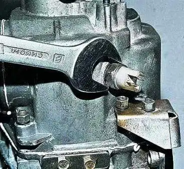Reparatur des Fünfganggetriebes