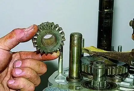 Розбірка та складання КПП ВАЗ-2123