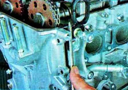 How to replace a Mazda 6 timing chain