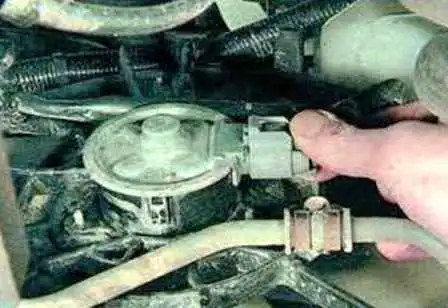 How to replace Mazda 6 engine cooling fan