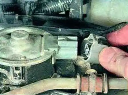 How to replace Mazda 6 engine cooling fan