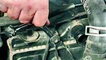 How to replace Mazda 6 engine cooling fan