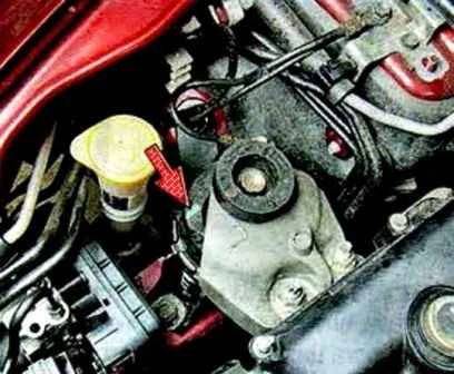 Cómo reemplazar los soportes del motor Mazda 6