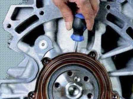 Як розібрати двигун автомобіля Mazda 6