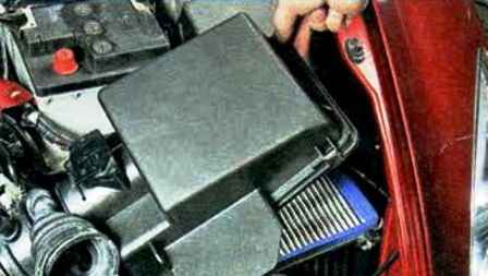 How to replace the Mazda 6 air filter element