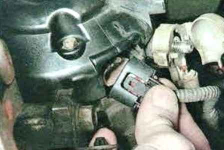 How to replace Mazda 6 alternator