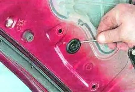 Removing and installing rear door glass Mazda 6
