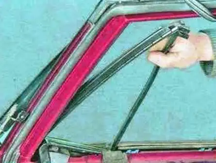 Removing and installing rear door glass Mazda 6