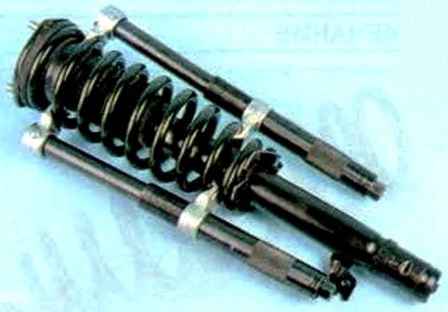 Disassembling and assembling the shock strut of a Mazda 6