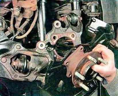 Зняття та встановлення маточини заднього колеса Mazda 6