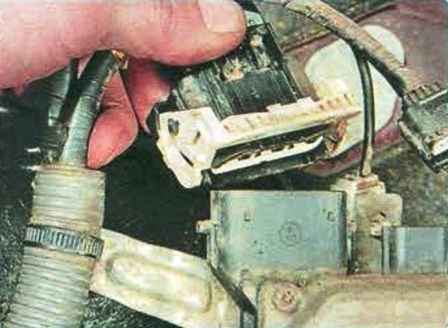 Replacing the Mazda 6 electric power steering control unit