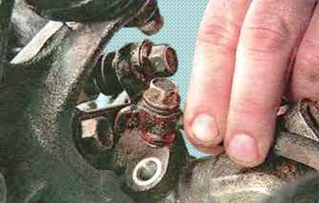 Reparación de mecanismos de freno de rueda trasera Mazda 6