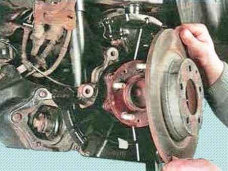 Ремонт гальмівних механізмів задніх коліс Mazda 6