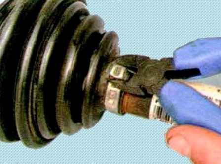 Replacing the Mazda 6 car drive joints