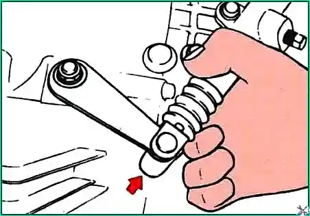 Removing the Clutch Components
