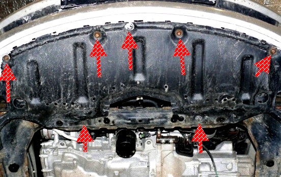 Зняття декоративного кожуха та бризковика двигуна автомобіля Мазда 6 