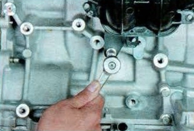Replacing Mazda 6 intake and exhaust manifold gaskets 