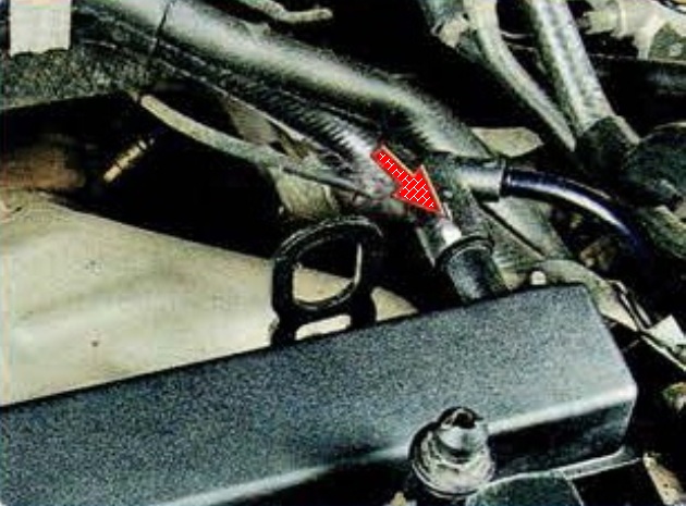Як прочистити систему вентиляції картера двигуна Мазда 6