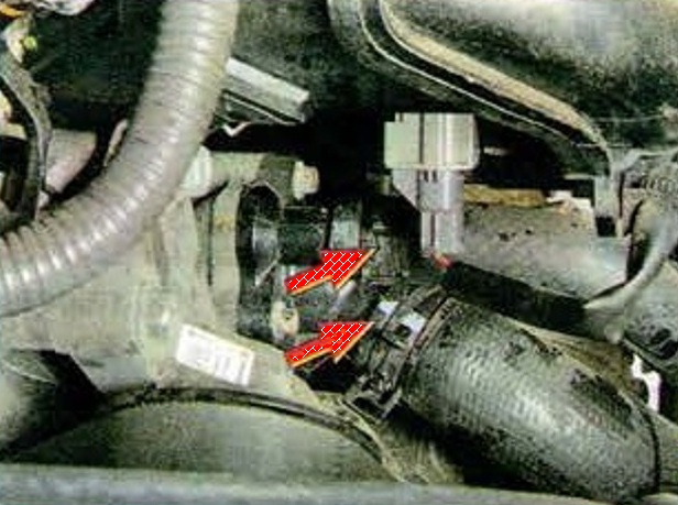 Checking the hoses and connections of the Mazda 6 cooling system