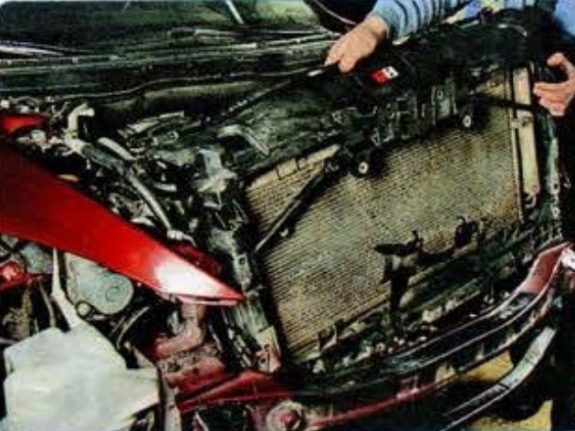Зняття та встановлення двигуна автомобіля Mazda 6