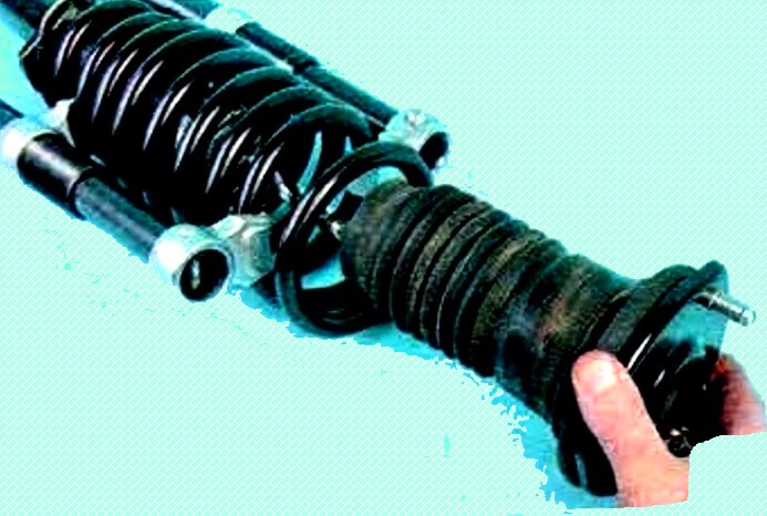 Disassembly and assembly of the Mazda 6 shock strut