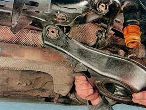 Replacement of rear suspension levers for Mazda 6