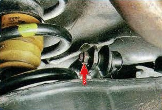Removing the Mazda 6 rear suspension stabilizer
