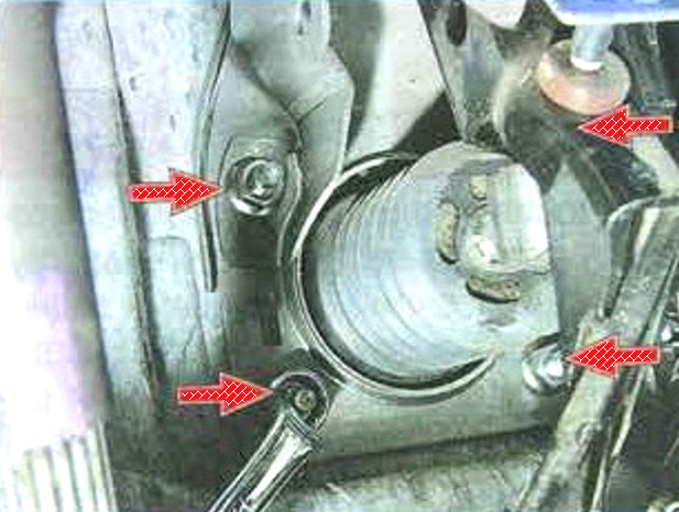 How to remove and install the Mazda 6 brake pedal 