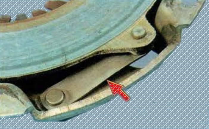 Как заменить диски сцепления автомобиля Мазда 6