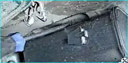 Отсоединение атмосферного шланга