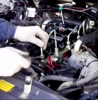Checking and replacing the injectors of the Cummins ISF2.8 Gazelle engine Next