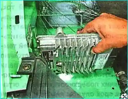 Aus- und Einbau der ECU