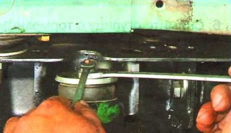 Замена амортизатора и стабилизатора передней подвески ГАЗель Некст