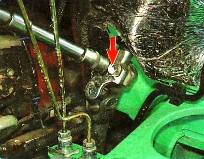 Removing and installing the Gazelle Next steering gear