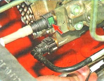 Revisando y reemplazando la bomba de alta presión bomba de combustible del motor Cummins ISF2.8 Gazelle Next