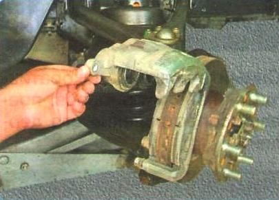 Replacing GAZelle Next brake pads