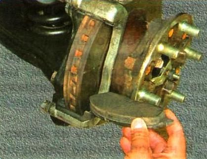 Replacing GAZelle Next brake pads