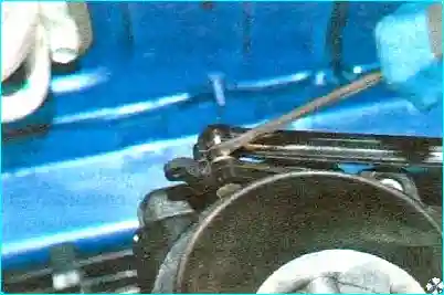 Renault Renault Renault Замена дроссельного узла Renault Logan