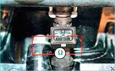 Renault Проверка, снятие и установка топливных форсунок Renault Logan