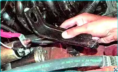 Renault Замена прокладки головки блока цилиндров Renault Logan